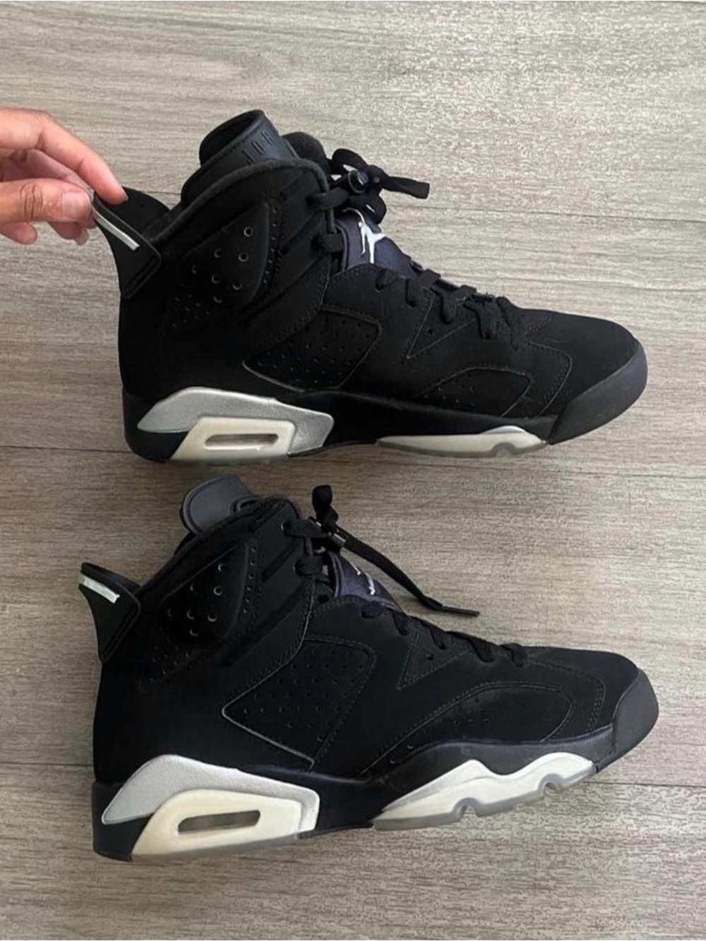 Jordan 6 Retro Chrome Athletic Sneakers